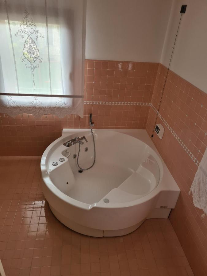 Bed & Breakfast Rezzonico Bassano del Grappa Exteriör bild